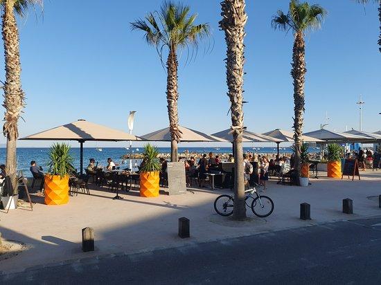 Restaurant-brasserie le 52