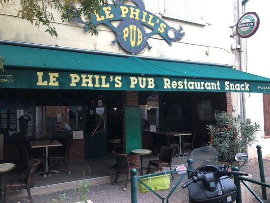 Phil's Pub