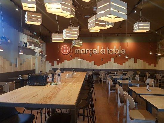 Marcel a Table