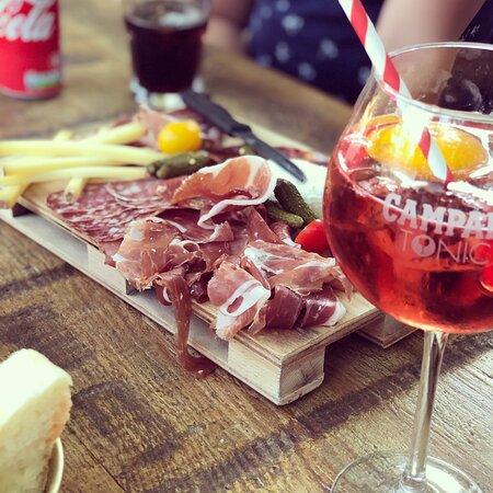 Le comptoir des vins