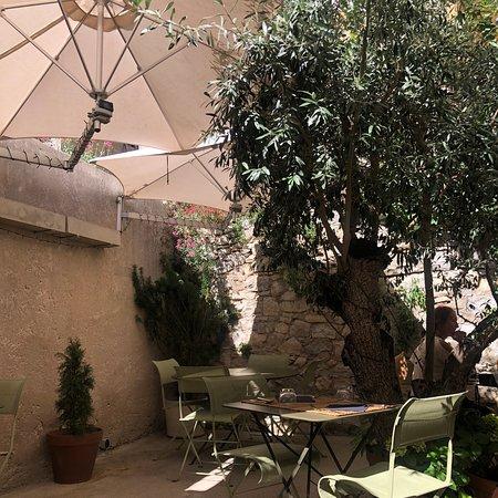 La Table De Panturle