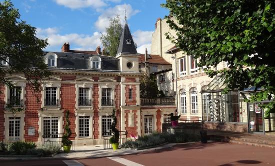 Musée de la Dentelle de Chantilly