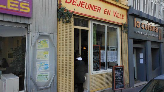 Déjeuner en Ville