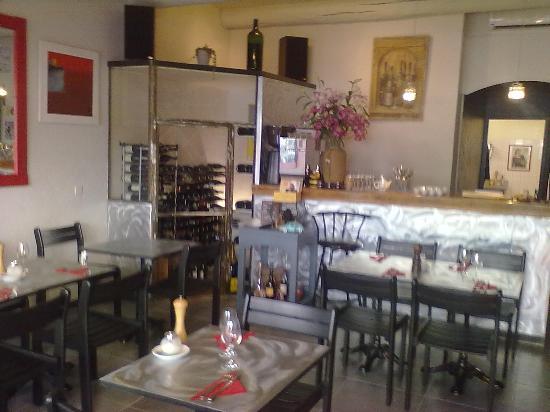 Le Bonheur Poursuit Son Cours